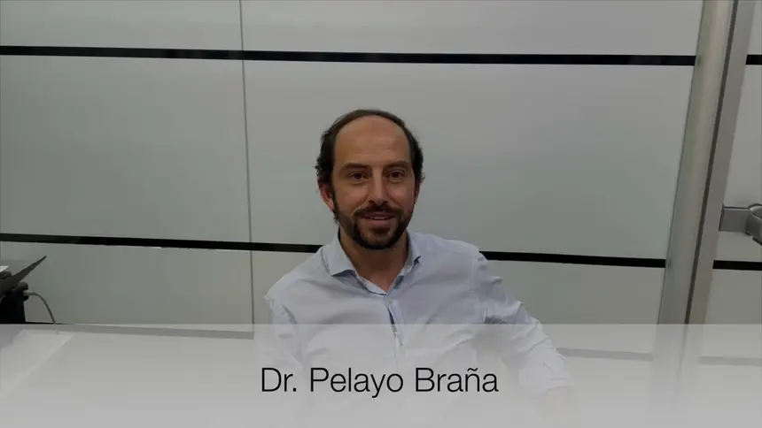 Dr Pelayo Braña, talking to camera about the course